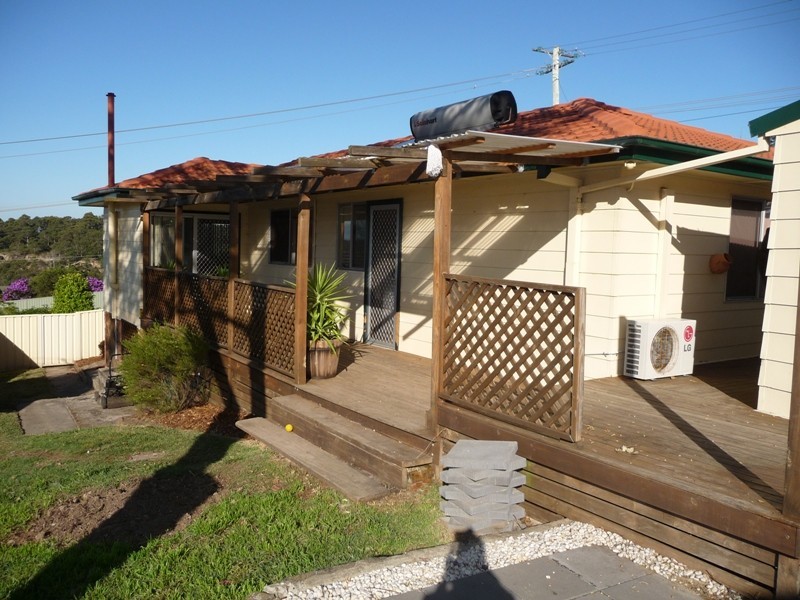 2 Cressington Way, Wallsend NSW 2287