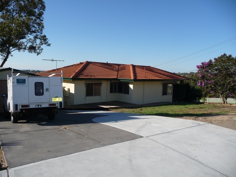 2 Cressington Way, Wallsend NSW 2287