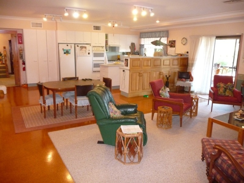 112 Dangerfield Drive, Elermore Vale NSW 2287