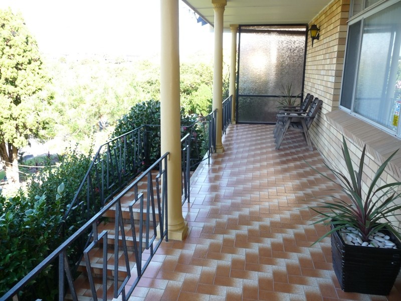 4 Elsworth Parade, Merewether Heights NSW 2291