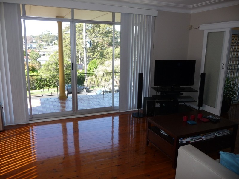 4 Elsworth Parade, Merewether Heights NSW 2291