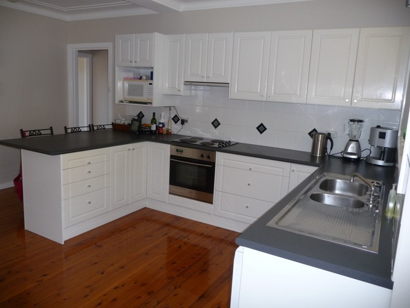 4 Elsworth Parade, Merewether Heights NSW 2291