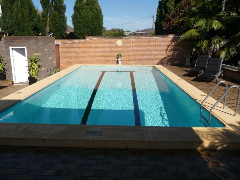 4 Elsworth Parade, Merewether Heights NSW 2291