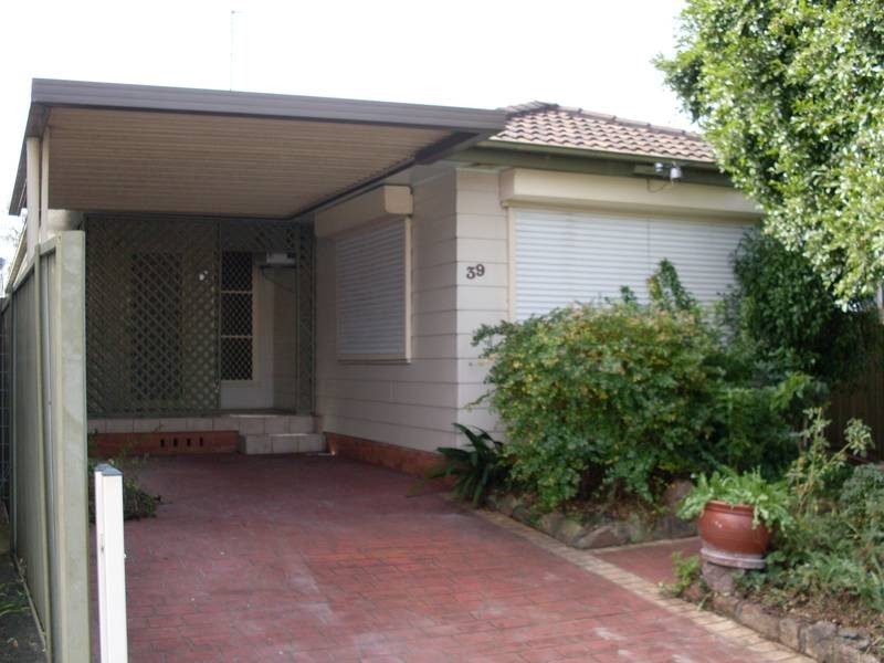39 POWER ST, Islington NSW 2296