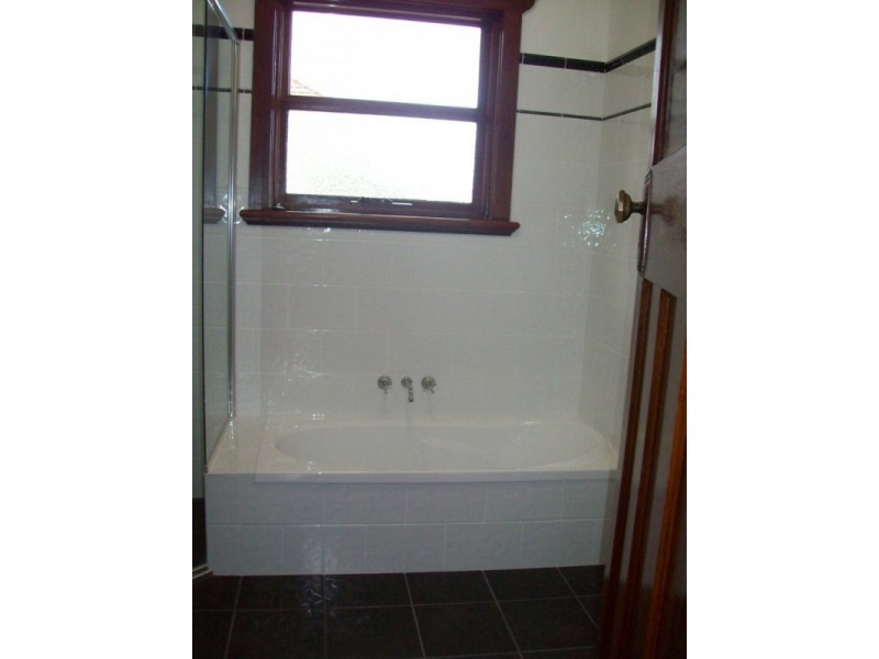 1/44 STEWART AVE, Hamilton East NSW 2303