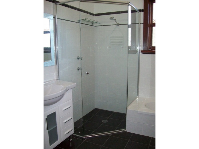 1/44 STEWART AVE, Hamilton East NSW 2303