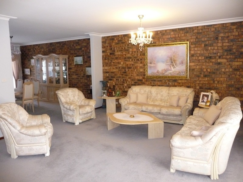7 Barwon Close, Elermore Vale NSW 2287