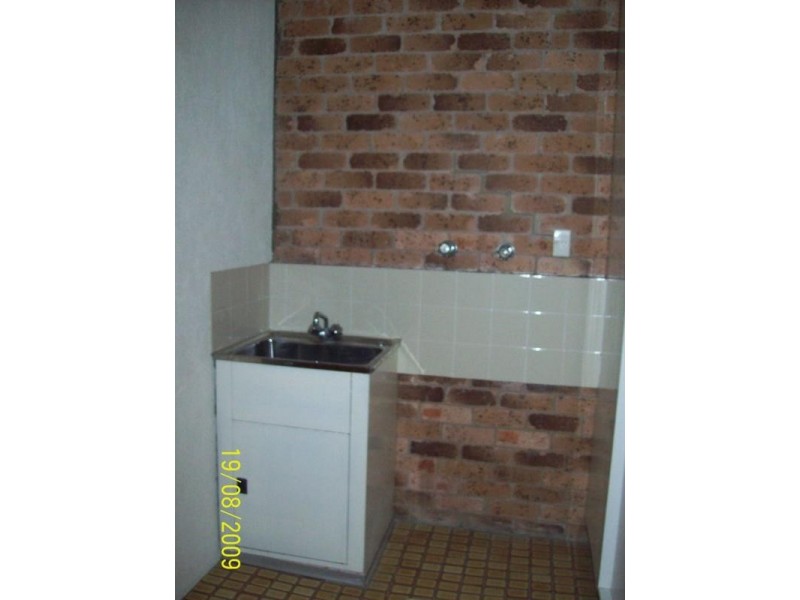 1/6 Memorial Dr, The Hill NSW 2300