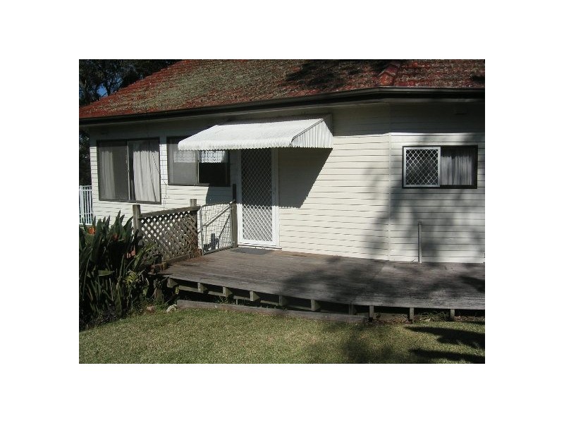 101 CHARLESTOWN RD, Kotara NSW 2289
