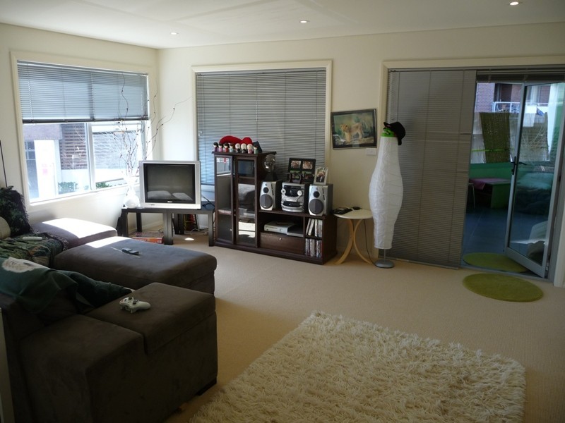 2/8 Bellevue Street, Newcastle West NSW 2302