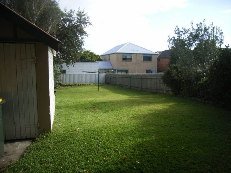 6a HELEN ST, Merewether NSW 2291