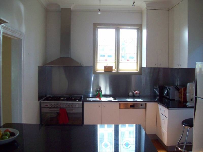 4 LINDSAY STREET, Hamilton NSW 2303