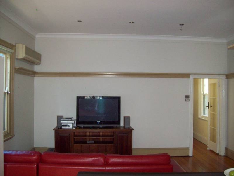 4 LINDSAY STREET, Hamilton NSW 2303