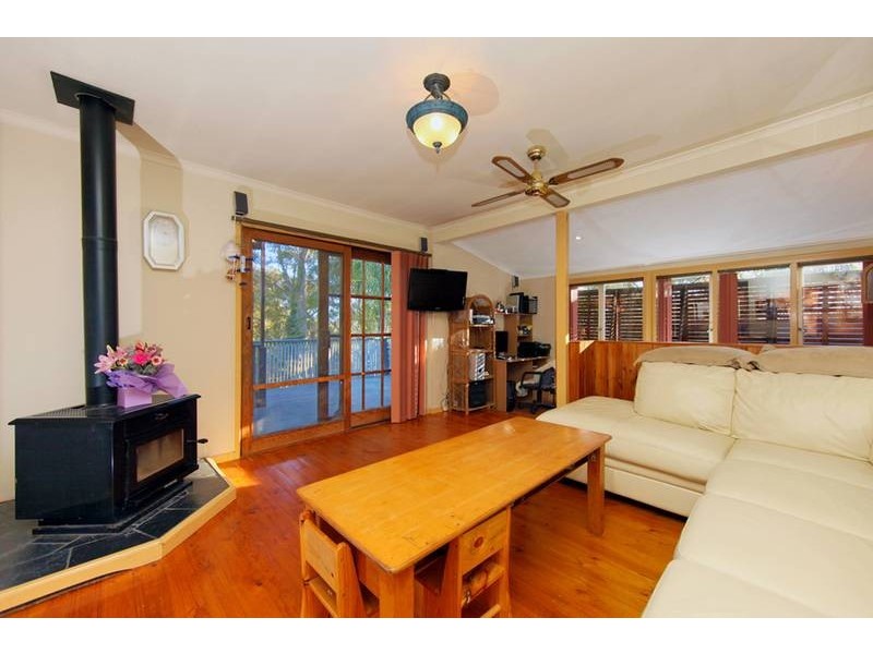 54 Bayview Street, Warners Bay NSW 2282