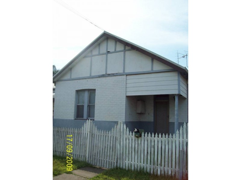 6 Villiers St, Mayfield NSW 2304