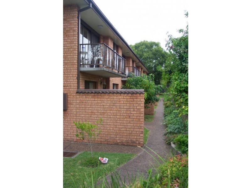 4/39 Smith Street, Charlestown NSW 2290