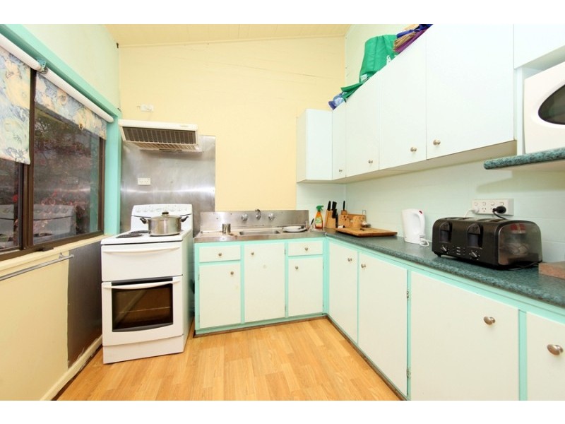 9 Gen Street, Belmont NSW 2280