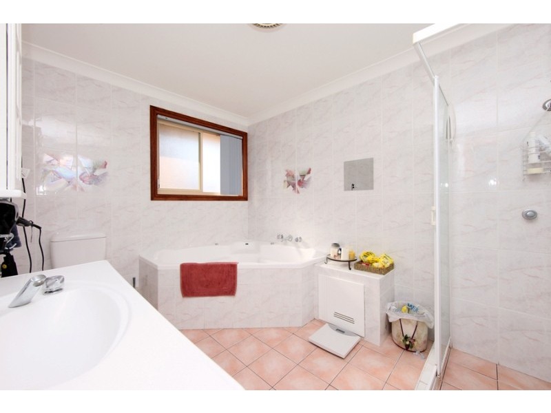 9 Habebe Close, Rankin Park NSW 2287