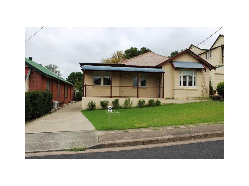 74 KERR ST, Mayfield NSW 2304