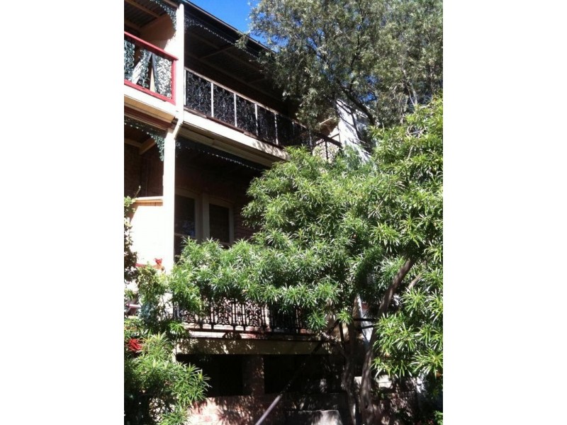 21 Gibson St, Cooks Hill NSW 2300
