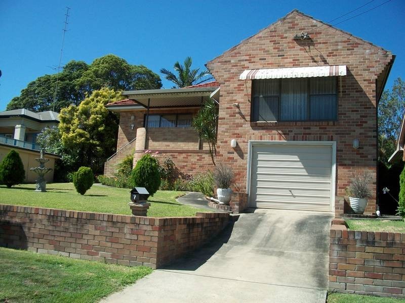 7 ANN PARADE, New Lambton NSW 2305