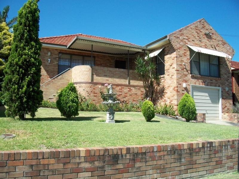 7 ANN PARADE, New Lambton NSW 2305