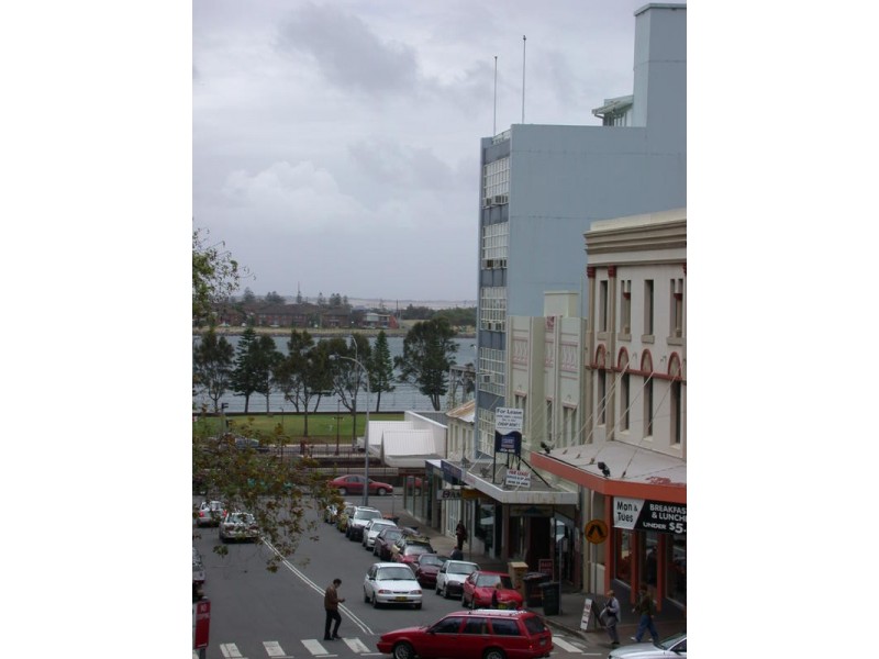 7 NEWCOMMEN ST, Newcastle NSW 2300