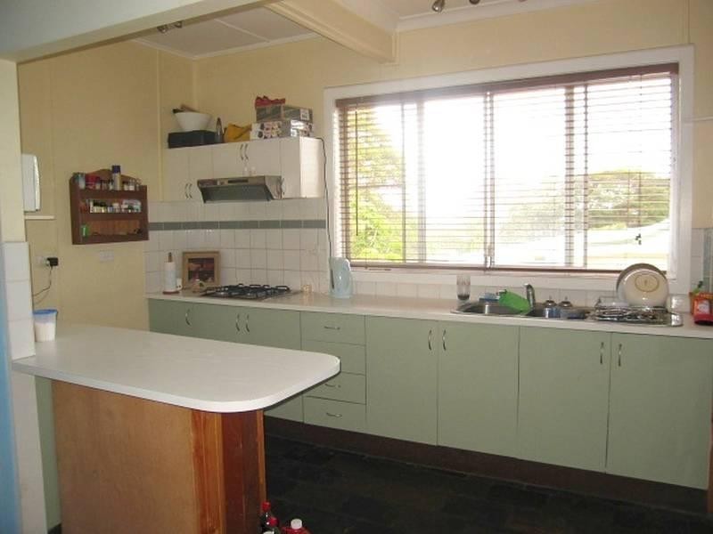 36 Acacia Ave, Waratah West NSW 2298