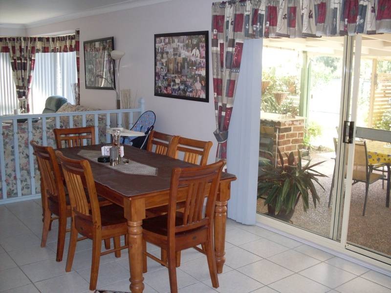 46 FLAMINGO DR, Cameron Park NSW 2285