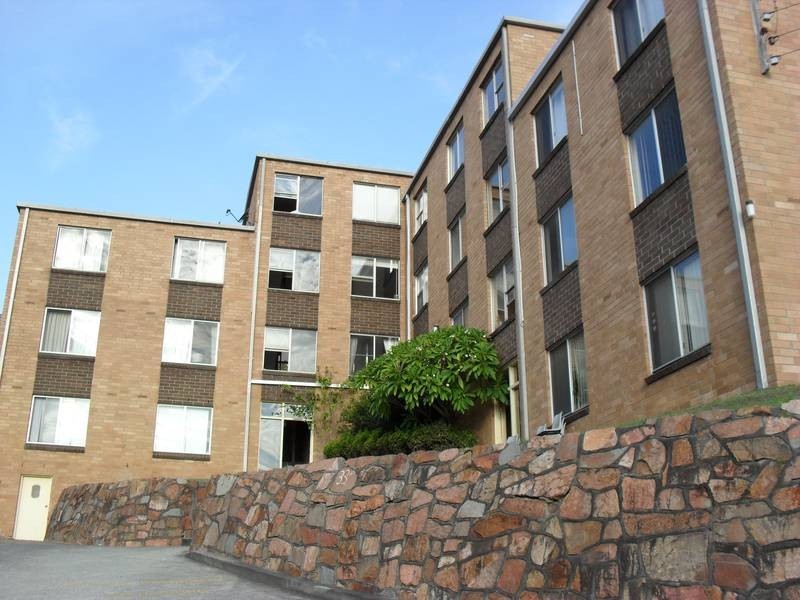 8/33 Nesca Pde, The Hill NSW 2300