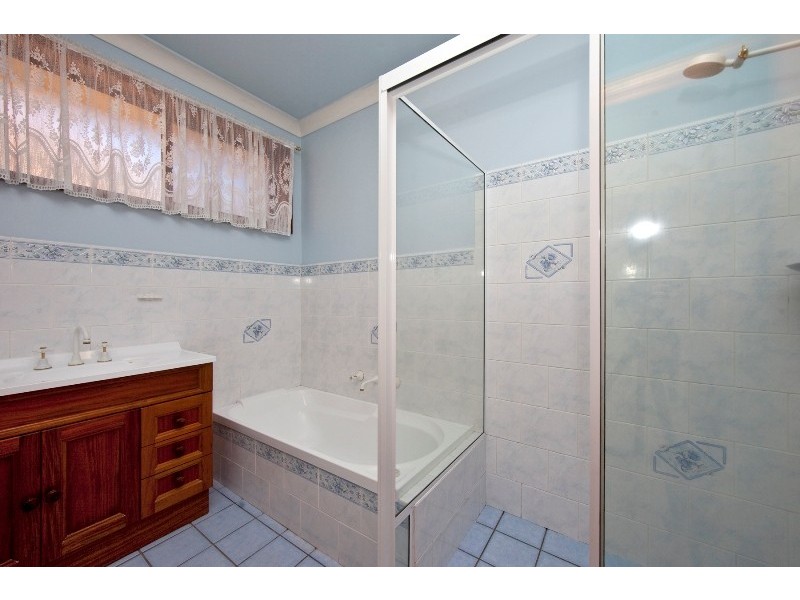 29 Dangerfield Drive, Rankin Park NSW 2287