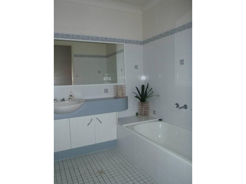 12/116 Tyrrell Street, The Hill NSW 2300