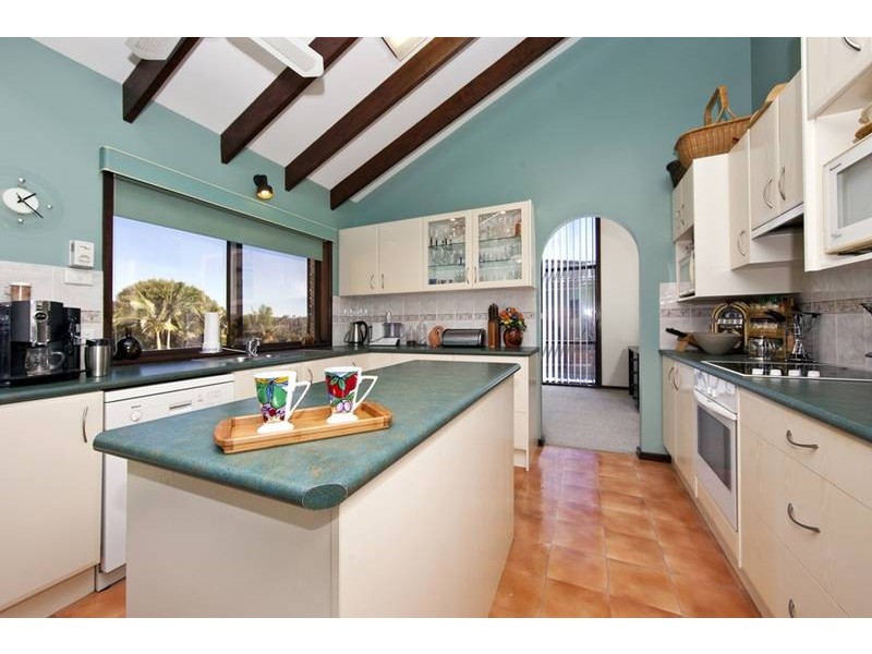 68 Regal Way, Valentine NSW 2280