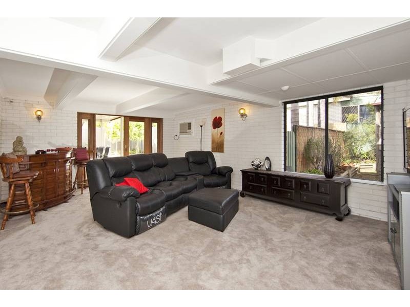 68 Regal Way, Valentine NSW 2280