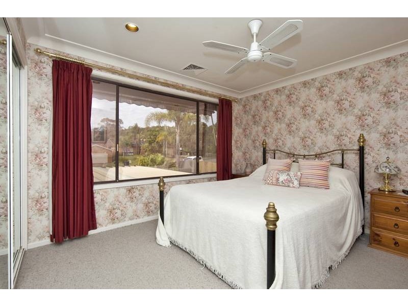 68 Regal Way, Valentine NSW 2280