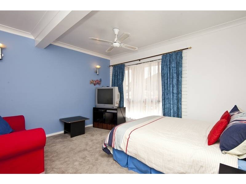 68 Regal Way, Valentine NSW 2280