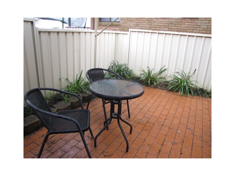 1/14 Angophora Drive, Warabrook NSW 2304