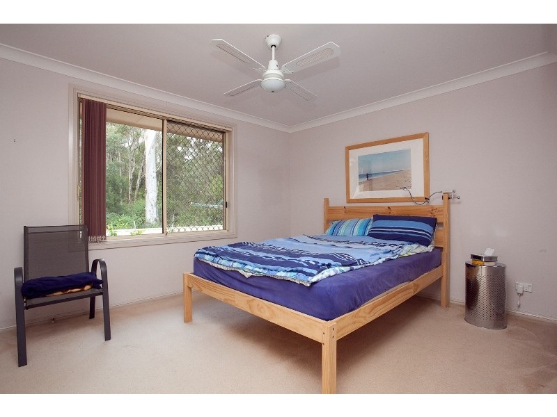 2/9 Excalibur Parade, Valentine NSW 2280