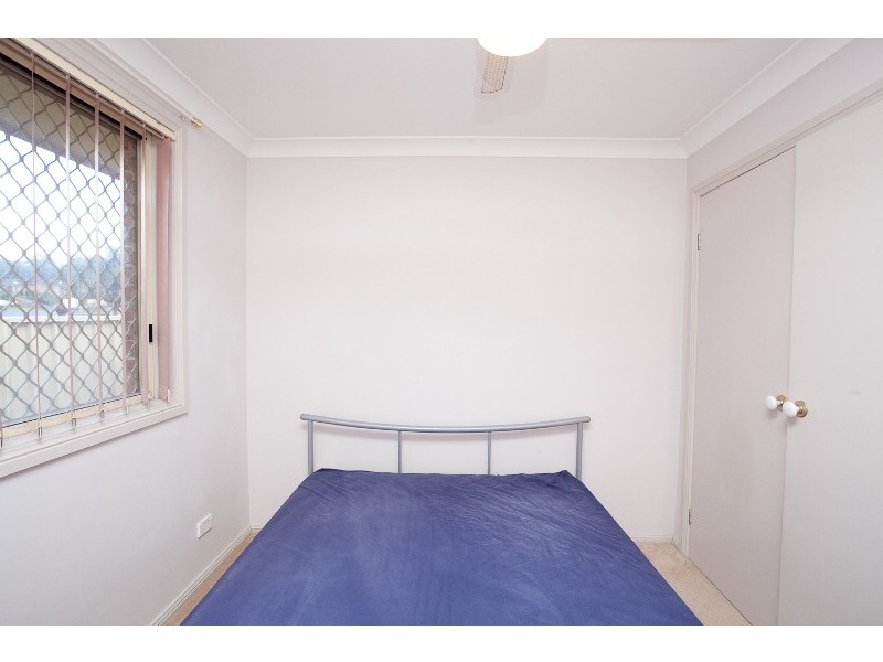 2/9 Excalibur Parade, Valentine NSW 2280