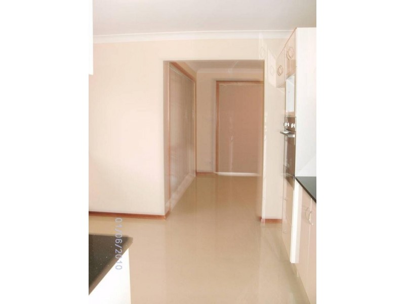 3/10 THE CRESCENT, Jesmond NSW 2299