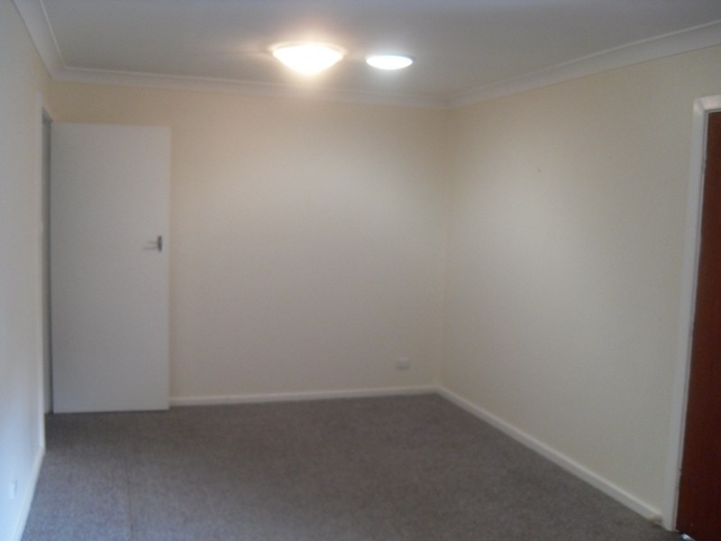 4/207 Beaumont Street, Hamilton South NSW 2303