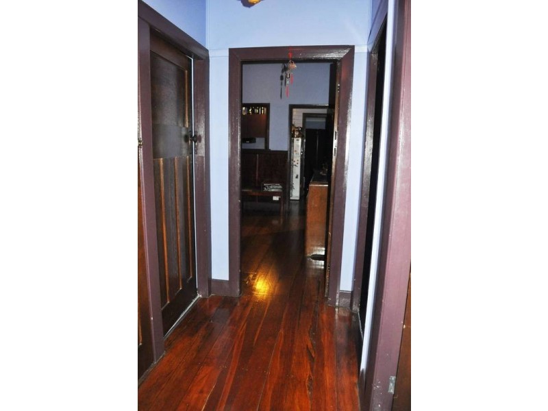 8 THOMAS ST, Mayfield NSW 2304