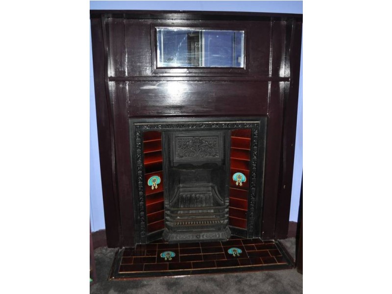 8 THOMAS ST, Mayfield NSW 2304