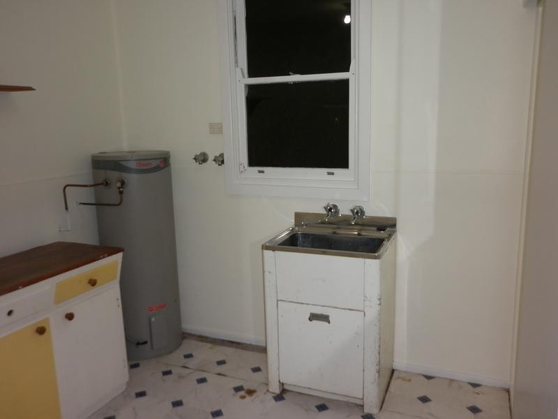 20 ROBERT ST, Mayfield NSW 2304