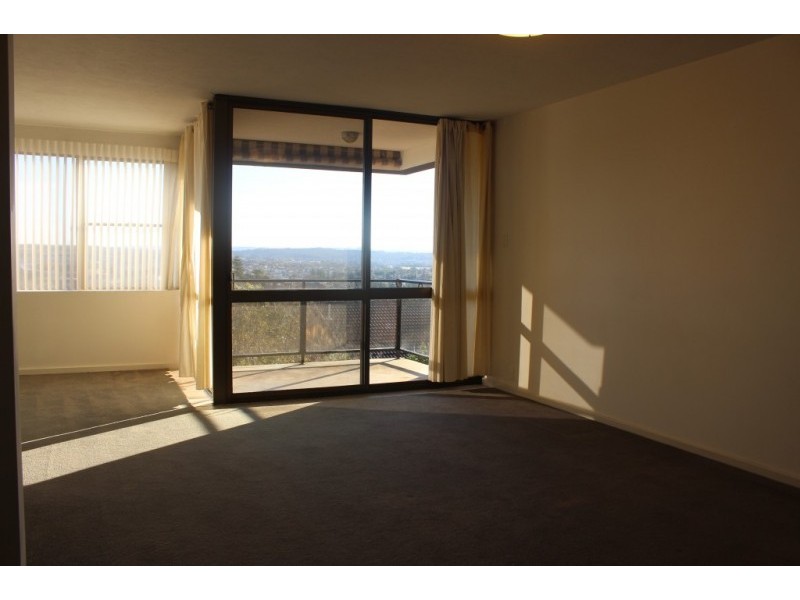 4/6 MEMORIAL DR, The Hill NSW 2300