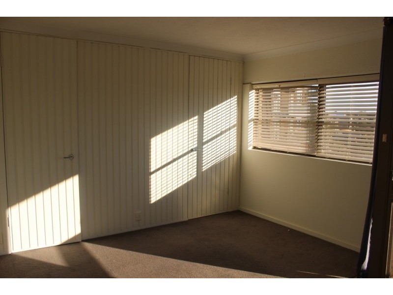 4/6 MEMORIAL DR, The Hill NSW 2300