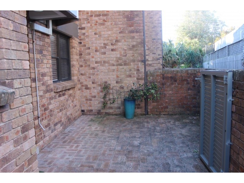 4/6 MEMORIAL DR, The Hill NSW 2300