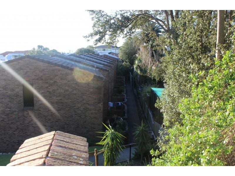 4/6 MEMORIAL DR, The Hill NSW 2300