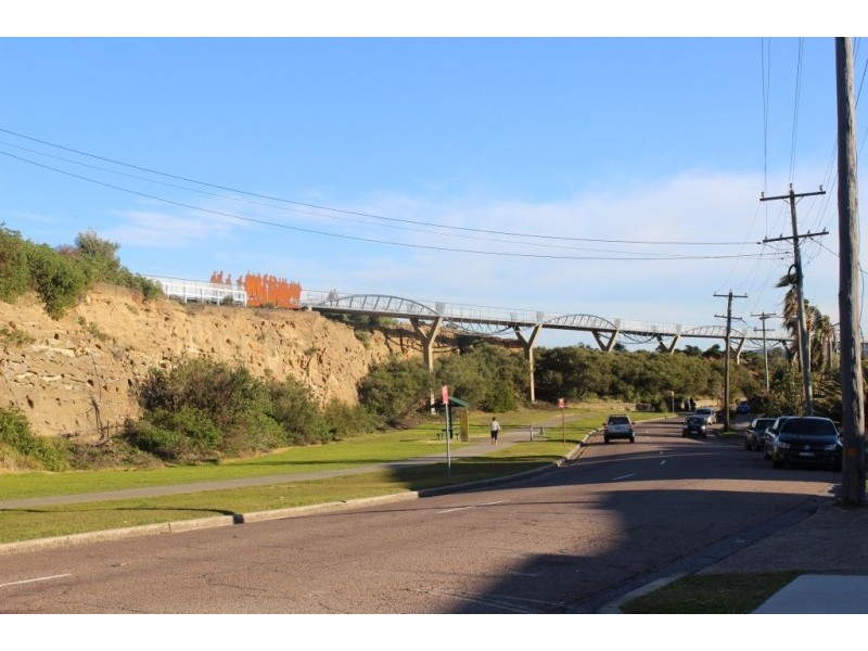 4/6 MEMORIAL DR, The Hill NSW 2300