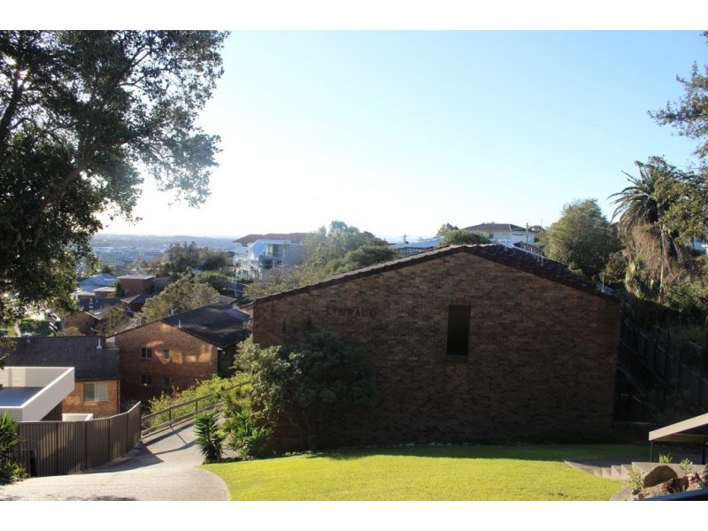 4/6 MEMORIAL DR, The Hill NSW 2300